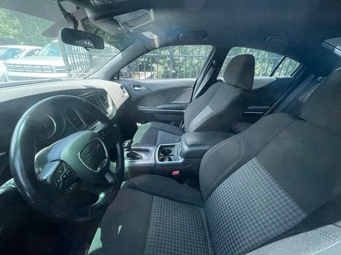 Used 2023 Dodge Charger SXT RWD image 5