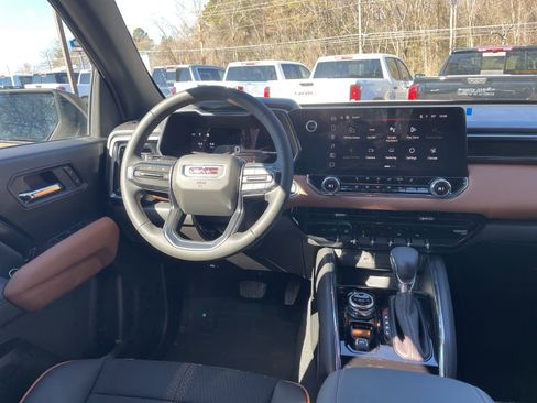 New 2026 GMC Canyon AT4 w/ Nightfall Essentials Package AWD/4WD image 25