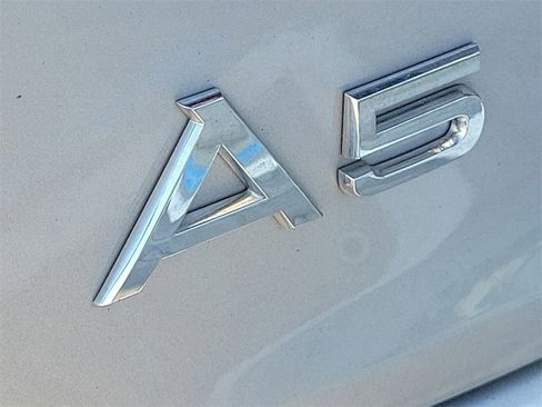 Used 2021 Audi A5 2.0T Premium image 10