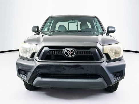 Used 2014 Toyota Tacoma 2WD Access Cab w/ Convenience Package image 4