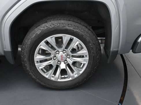 Used 2024 GMC Sierra 1500 Denali w/ Technology Package AWD/4WD image 39