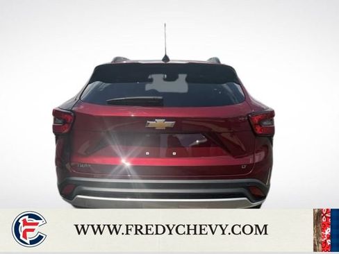 Used 2025 Chevrolet Trax LT w/ Driver Confidence Package FWD image 7