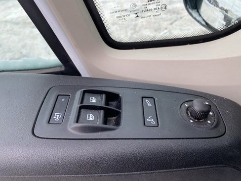 Used 2021 RAM ProMaster 2500 image 25