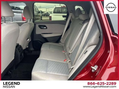 Used 2023 Nissan Rogue SV image 14
