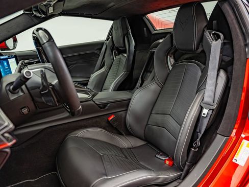Used 2025 Chevrolet Corvette Z06 w/ Stealth Interior Trim Package RWD image 45