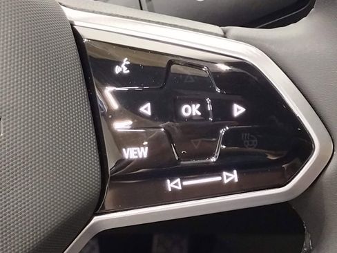 New 2026 Volkswagen ID.4 Pro image 22