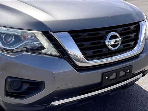 Used 2020 Nissan Pathfinder S AWD/4WD image 31