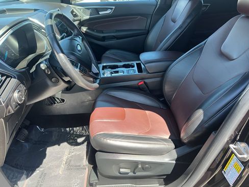 Used 2021 Ford Edge Titanium w/ Equipment Group 301A AWD/4WD image 10