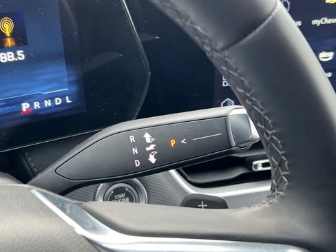 Certified 2025 Chevrolet Equinox LT w/ Safety and Technology Package image 18