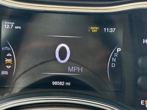 Used 2016 Jeep Grand Cherokee Overland w/ Advanced Technology Group image 23