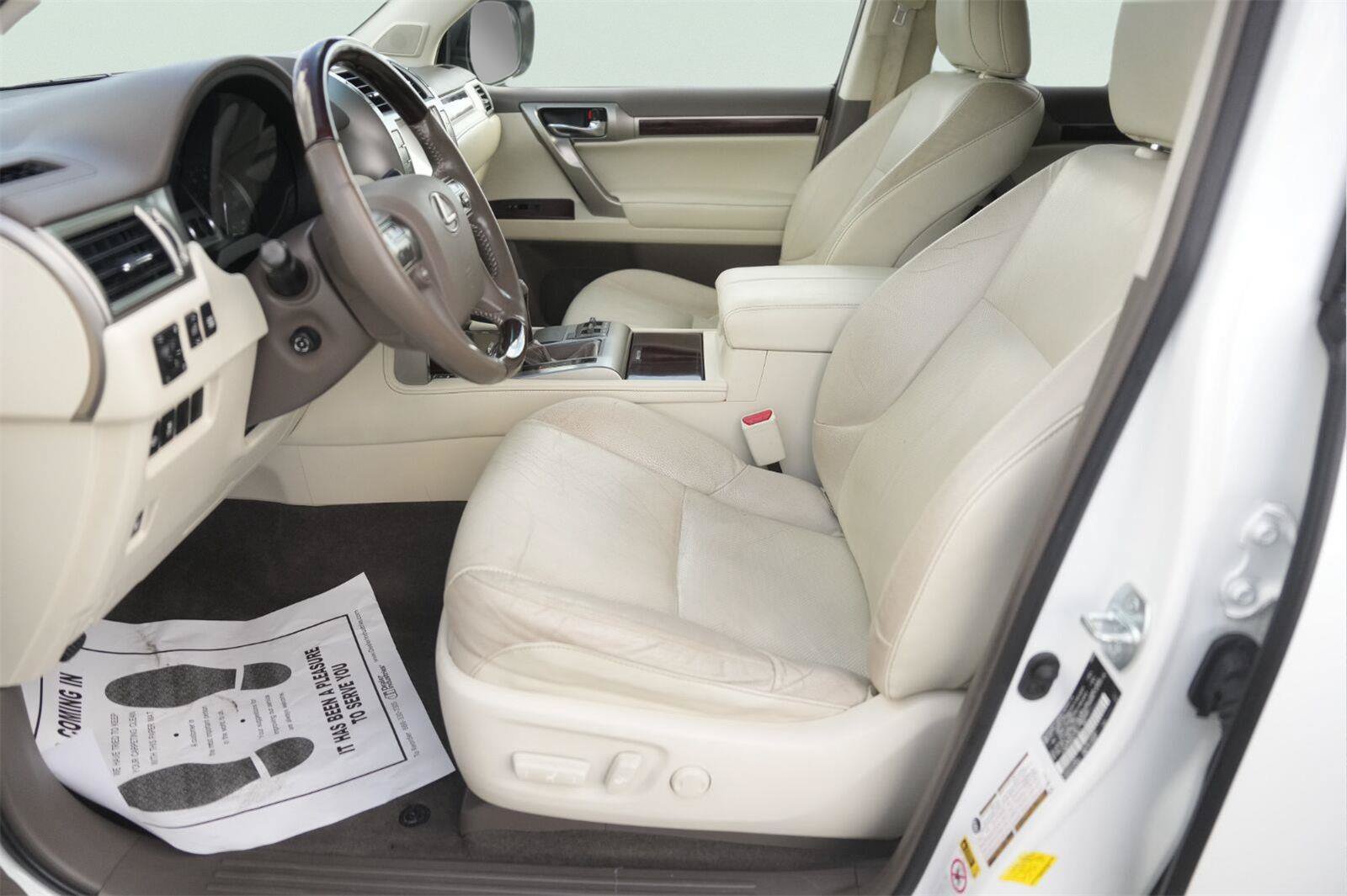 Used 2019 Lexus GX 460 Premium w/ Premium Package AWD/4WD image 9