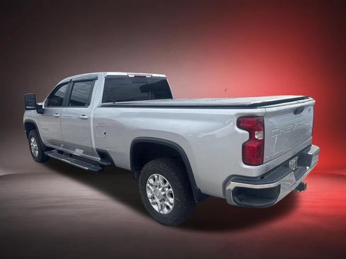 Used 2020 Chevrolet Silverado 3500 LT w/ Convenience Package AWD/4WD image 3
