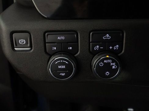 Used 2024 Chevrolet Silverado 1500 LT image 31