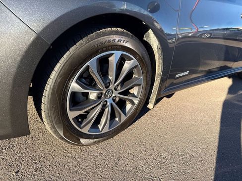 Used 2018 Toyota Avalon XLE Premium FWD image 10