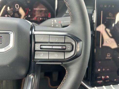 New 2026 GMC Acadia AT4 image 18