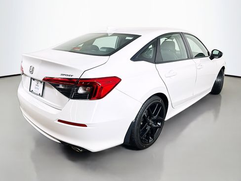 Used 2023 Honda Civic Sport image 7