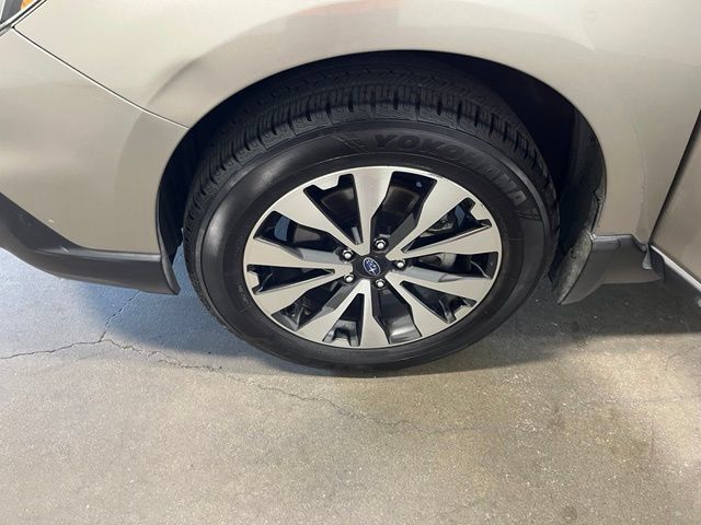 Used 2016 Subaru Outback 2.5i Limited AWD/4WD image 31
