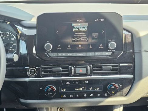 Used 2024 Nissan Pathfinder SV w/ Lighting Package (N92) AWD/4WD image 40