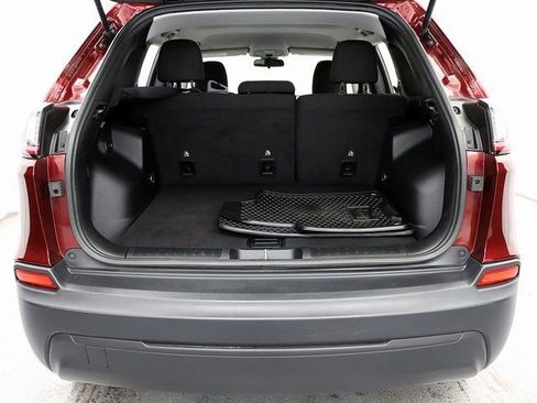 Used 2020 Jeep Cherokee Latitude w/ Cold Weather Group image 26