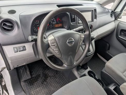 Used 2020 Nissan NV200 SV image 18