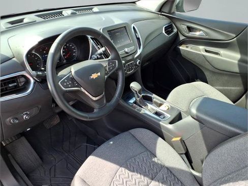 Used 2024 Chevrolet Equinox LT w/ LPO, Floor Liner Package FWD image 11