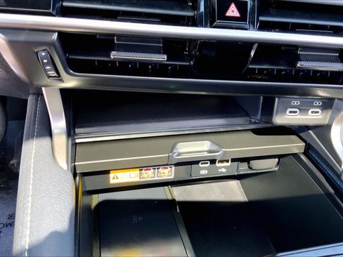 Certified 2025 Lexus RX 350 Premium AWD/4WD image 36