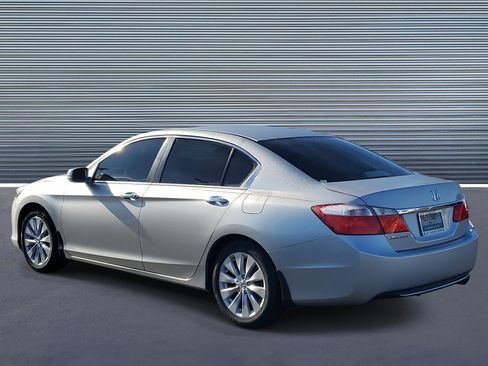 Used 2014 Honda Accord EX image 4