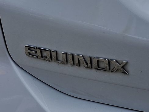 Used 2019 Chevrolet Equinox LT AWD/4WD image 32