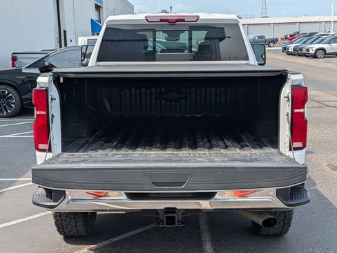 Used 2025 Chevrolet Silverado 2500 LTZ w/ LTZ Convenience Package AWD/4WD image 8