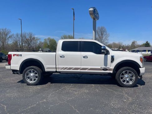 Used 2017 Ford F350 Platinum w/ Platinum Ultimate Package AWD/4WD image 10
