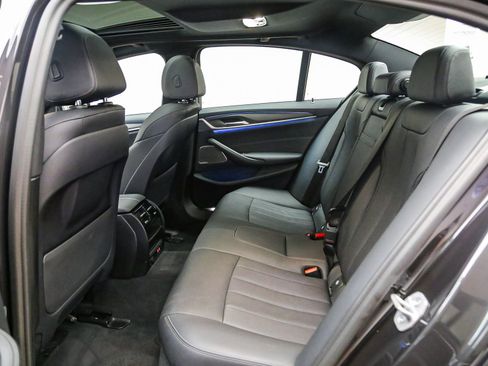 Certified 2023 BMW 530e w/ Premium Package RWD image 21
