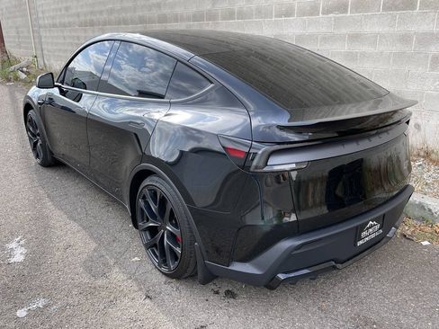Used 2026 Tesla Model Y Performance AWD/4WD image 7