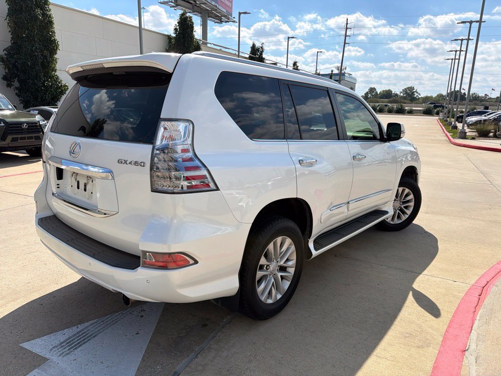 Used 2016 Lexus GX 460 w/ Premium Package AWD/4WD image 3