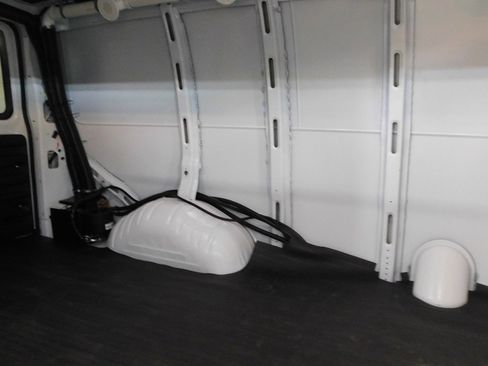 Used 2025 Chevrolet Express 2500 w/ Driver Convenience Package image 30