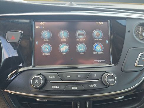 Used 2017 Buick Envision Essence image 24