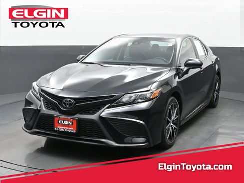 Used 2024 Toyota Camry SE FWD image 1