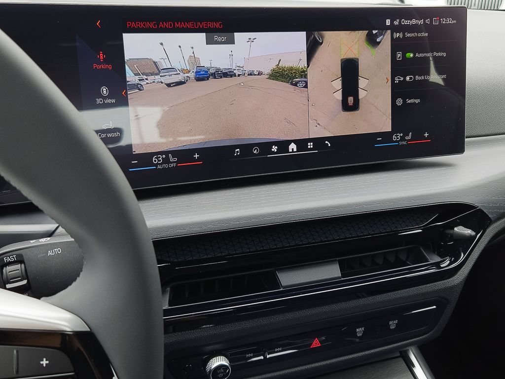 New 2026 BMW i4 eDrive40 w/ Parking Assistance Package RWD image 11
