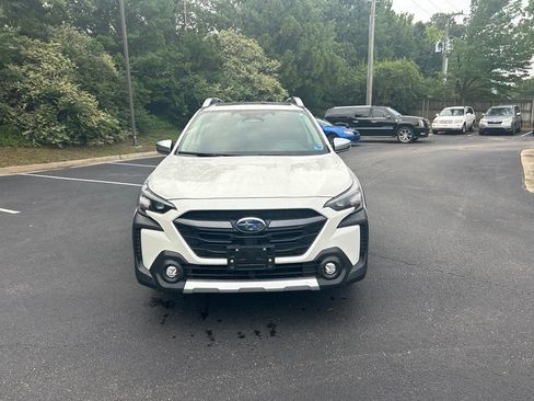 Certified 2025 Subaru Outback Touring AWD/4WD image 11