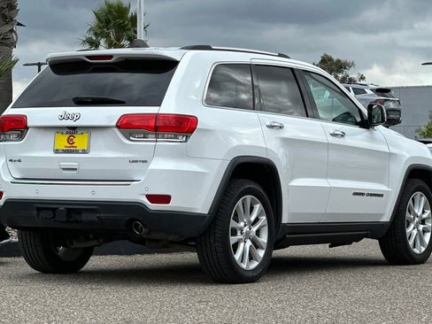 Used 2017 Jeep Grand Cherokee Limited w/ Luxury Group II image 4