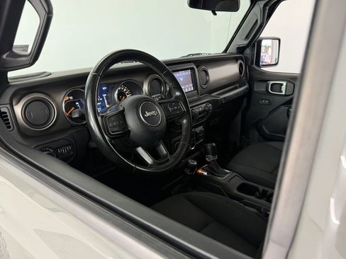 Used 2021 Jeep Wrangler Unlimited Sport AWD/4WD image 6