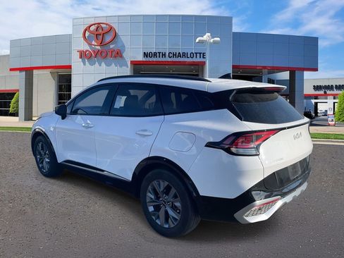 Used 2023 Kia Sportage SX image 8