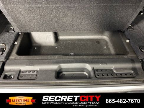 Used 2021 Jeep Wrangler Sport AWD/4WD image 29
