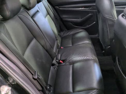 Used 2021 MAZDA MAZDA3 s image 19