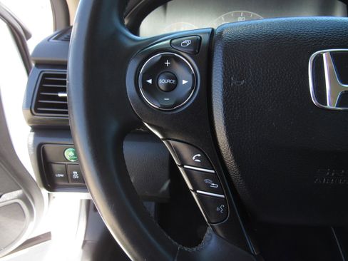 Used 2013 Honda Accord EX-L image 22