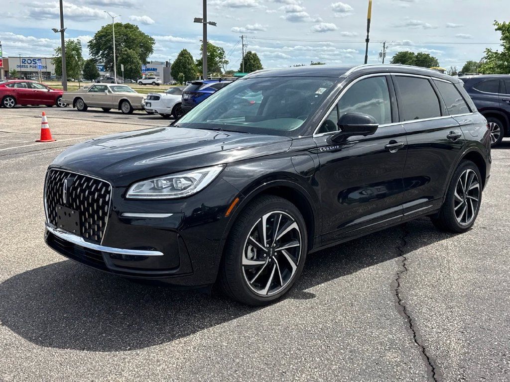 Certified 2024 Lincoln Corsair Grand Touring w/ Equipment Group 301A AWD/4WD image 2