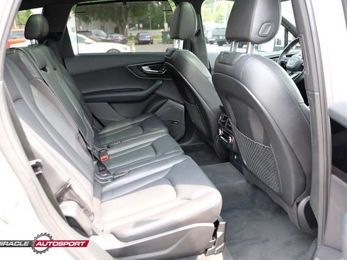 Used 2018 Audi Q7 3.0T Prestige AWD/4WD image 37