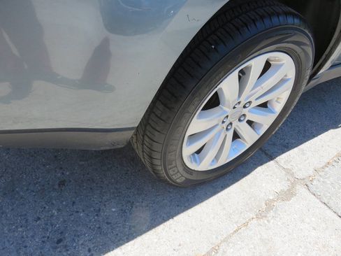 Used 2012 Subaru Forester 2.5X Limited AWD/4WD image 38