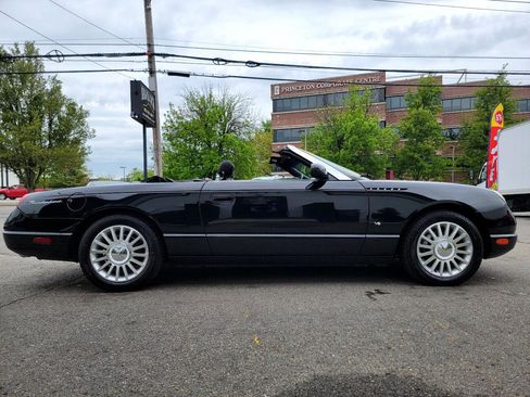 Used 2004 Ford Thunderbird Deluxe image 11
