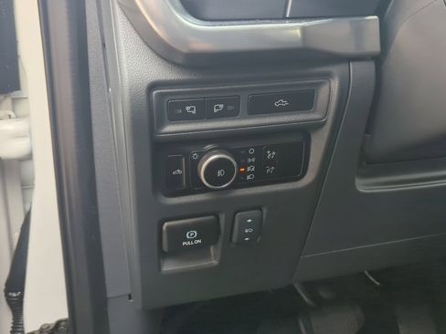 Used 2023 Ford F150 Lariat w/ Equipment Group 502A High image 17