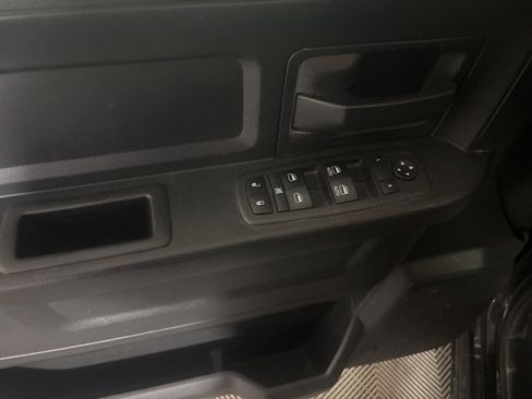 Certified 2018 RAM 1500 Express image 24